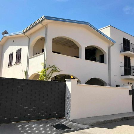 Villa Bianca Bb E Apartments Àrbatax Zewnętrze zdjęcie
