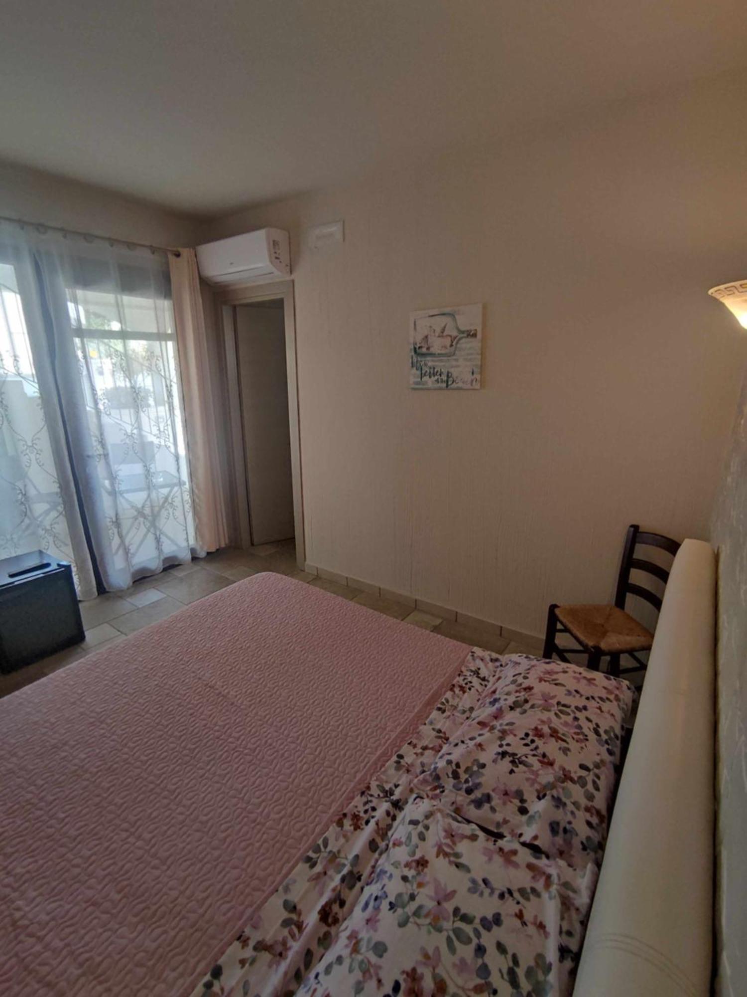 Villa Bianca Bb E Apartments Àrbatax Zewnętrze zdjęcie