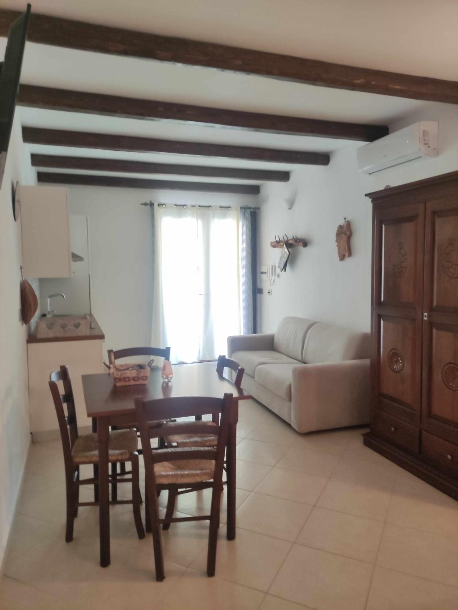 Villa Bianca Bb E Apartments Àrbatax Zewnętrze zdjęcie