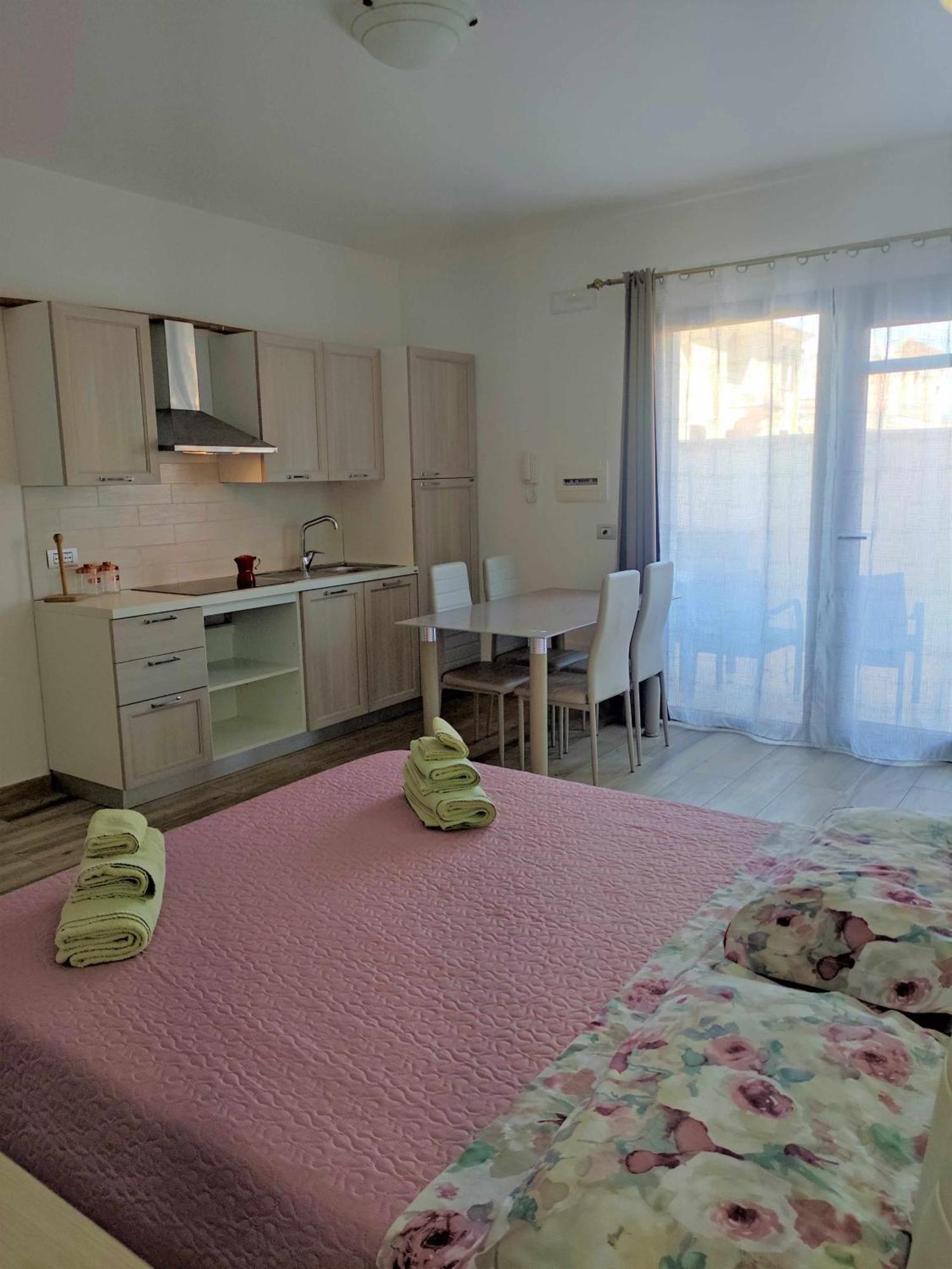Villa Bianca Bb E Apartments Àrbatax Zewnętrze zdjęcie
